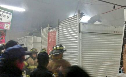 Bomberos sofocan incendio en mercado de la colonia Juárez