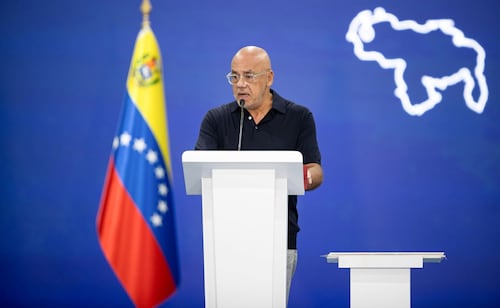 Venezuela calcula en 25 mil las viviendas para damnificados; pide liberar activos retenidos para financiar reconstrucción