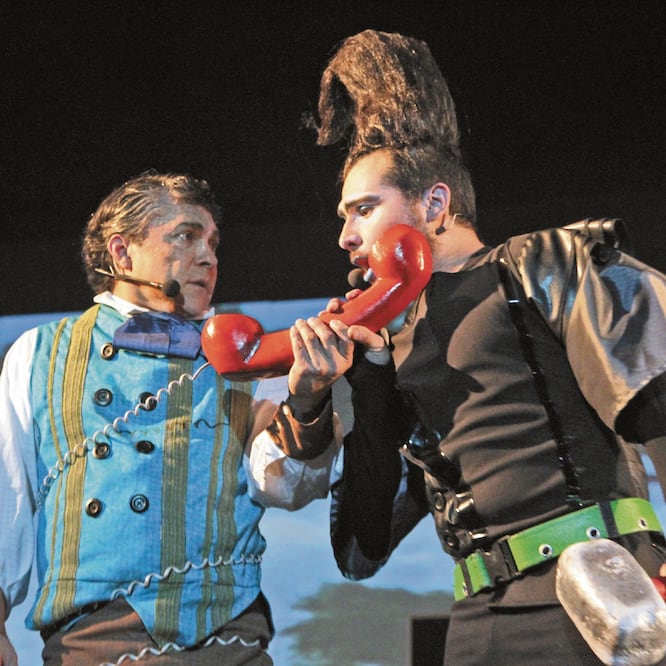 Tiliches, tambaches y cachivaches fue parte de los shows para celebrar el Día del Niño. CLASOS