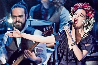 Lafourcade calentará Acapulco