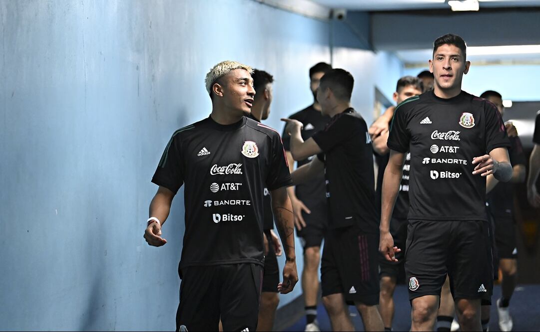 Julian Araujo y Edson Álvarez. FOTO: IMAGO7