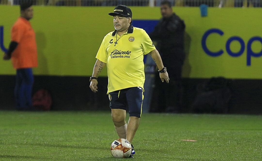 Maradona, estratega de los Dorados de Sinaloa. FOTO/IMAGO7