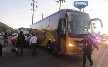 Denuncian presunto secuestro de autobús de pasajeros en Sonora