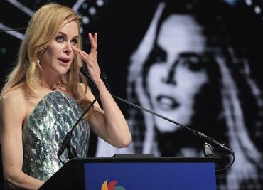 Nicole Kidman llora en el Festival de Cine de Palm Springs al recordar a su madre fallecida