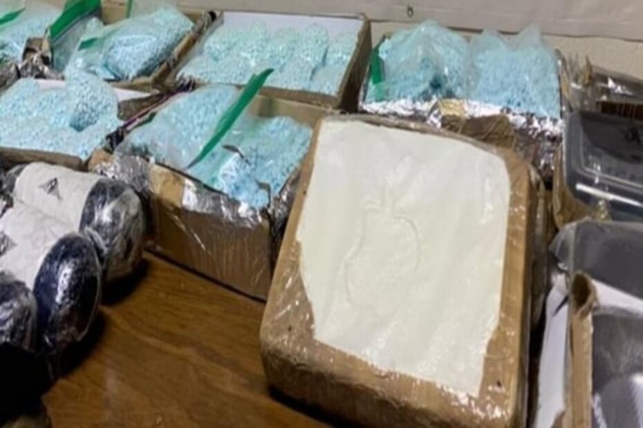 Vinculan a proceso a dos choferes de autobús de pasajeros que transportaban Heroína y fentanilo en Sonora 