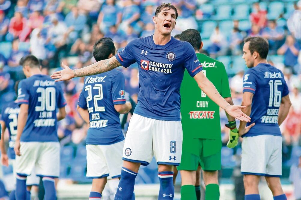 El español dejó frágil la media y vino la goleada