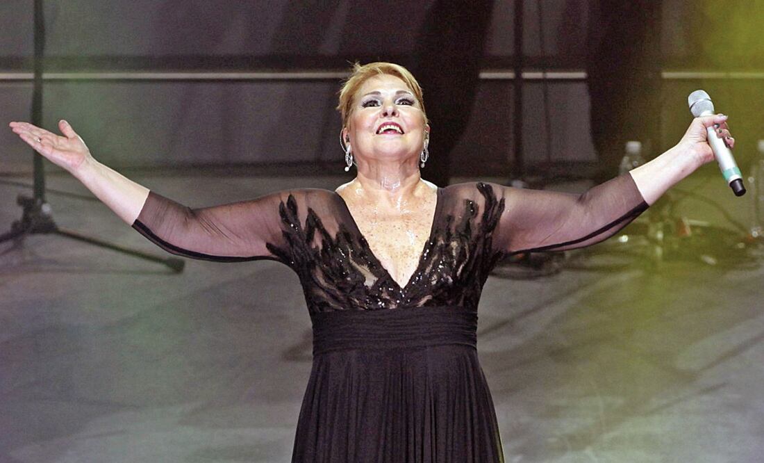 Lupita D'Alessio se presentó ayer en la Arena Ciudad de México.
Foto: Clasos / Edgar Negrete, archivo