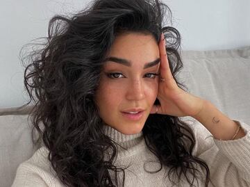 El look "Carrie Bradshaw" de Ale Capetillo