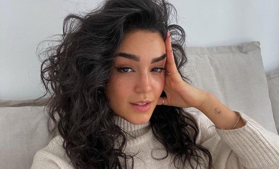 La hija de Biby Gaytán y Eduardo Capetillo nos muestra cómo lucir como una experta de moda con su look / Foto: Instagram @alecapetilloga