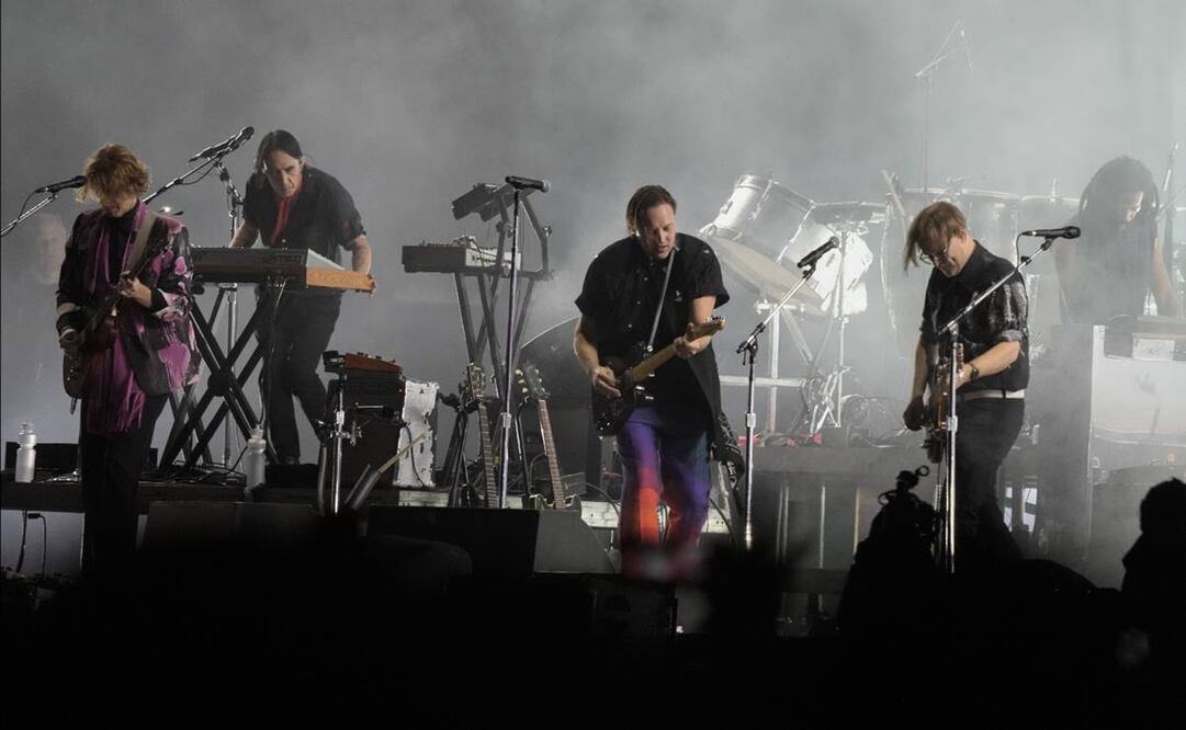 Arcade Fire en el cierre del primer día del Corona Capital 2023. Foto: AP.