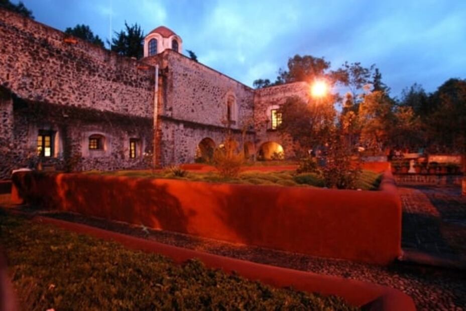 Asiste a las visitas guiadas en el Museo Nacional de las Intervenciones