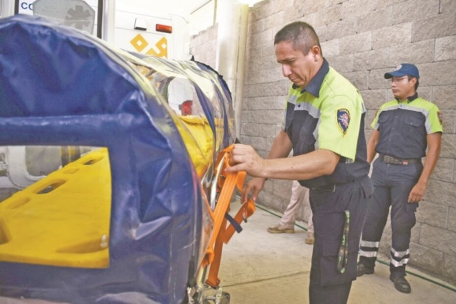Bomberos de Veracruz diseñan cápsulas aislantes