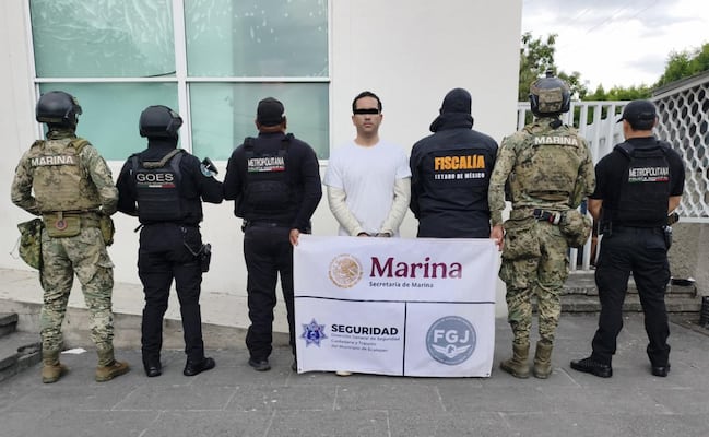 Detienen en el AICM a "Ocra", el mayor líder huachicolero del Edomex; es ligado a delitos de extorsión, narco y homicidio