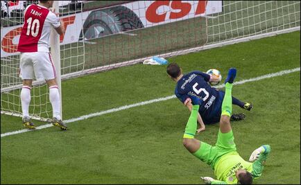 Contundente victoria del Ajax sobre el PSV