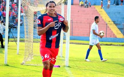 'Gullit' Peña reta a quienes lo han señalado de abusar del alcohol