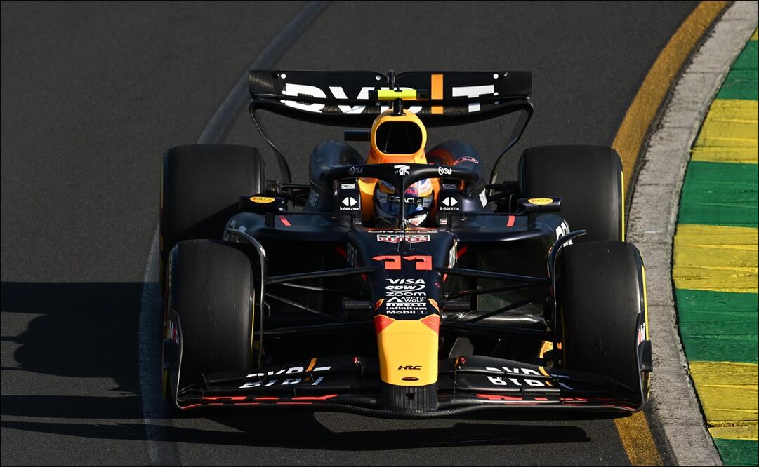 Checo Pérez sufrió y terminó octavo segunda práctica del Gran Premio de Australia / FOTO: EFE