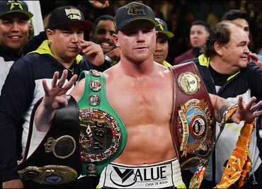 "Más cu... que estrellas", el enigmático tuit de 'Canelo' tras la pelea del Jr