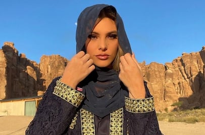 Lele Pons luce look con transparencias en su despedida de soltera