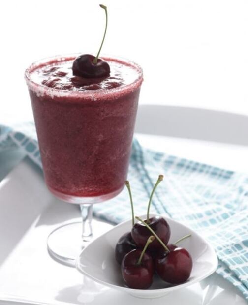 Cómo hacer una margarita de cerezas