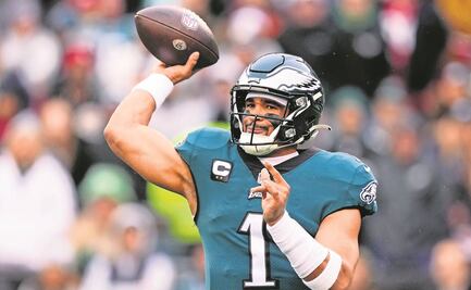 Hurts y Mahomes rompen el estereotipo de pasador en la NFL