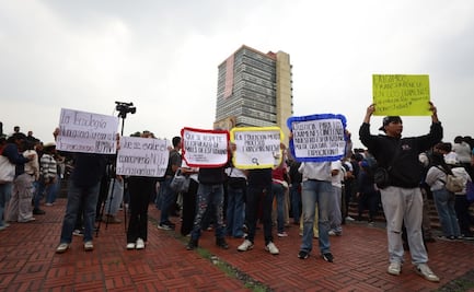 Aspirantes rechazados de la UNAM marchan en CU; exigen cancelación del examen y reposición en modalidad presencial