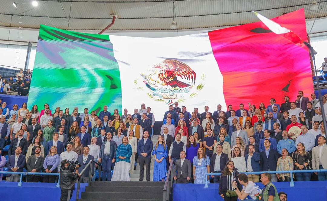 Virtual candidata de la oposición, Xóchitl Gálvez acompañada de integrantes del Frente Amplio por México. Foto: Twitter @XochitlGalvez