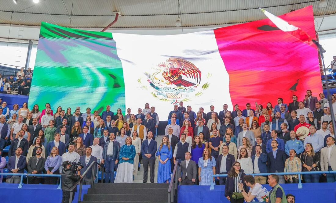 Virtual candidata de la oposición, Xóchitl Gálvez acompañada de integrantes del Frente Amplio por México. Foto: Twitter @XochitlGalvez