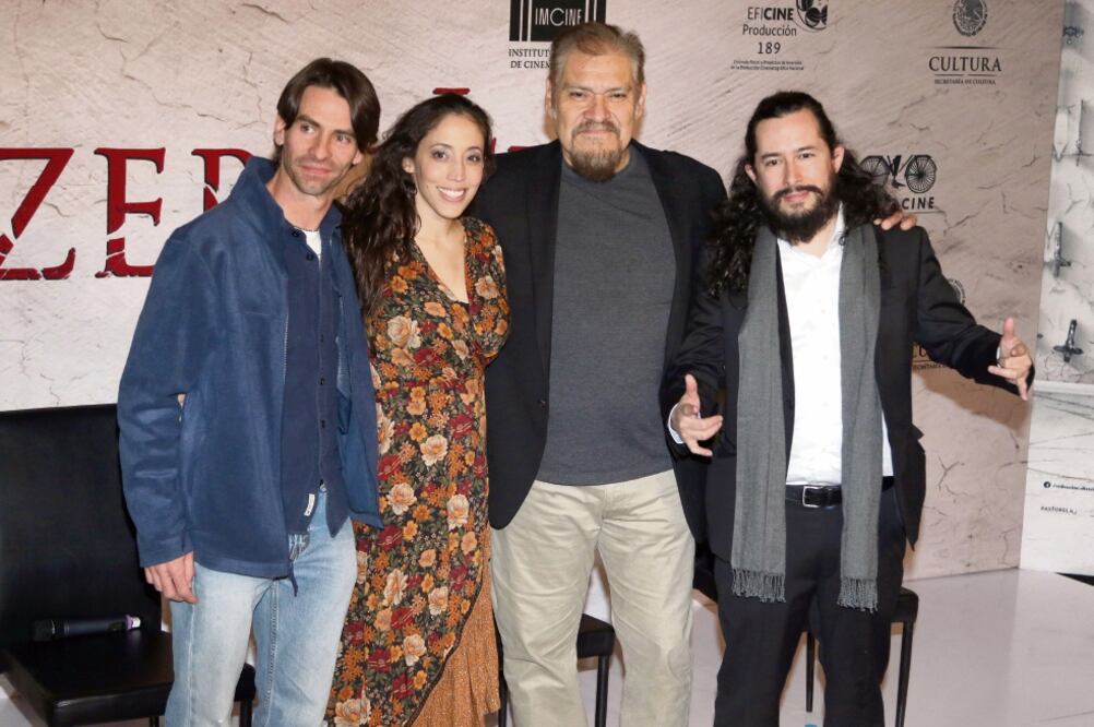Rodrigo Herranz, Yunuen Pardo, Joaquín Cosío y el director del filme Emilio Portes. (CARLOS MEJÍA. EL UNIVERSAL)