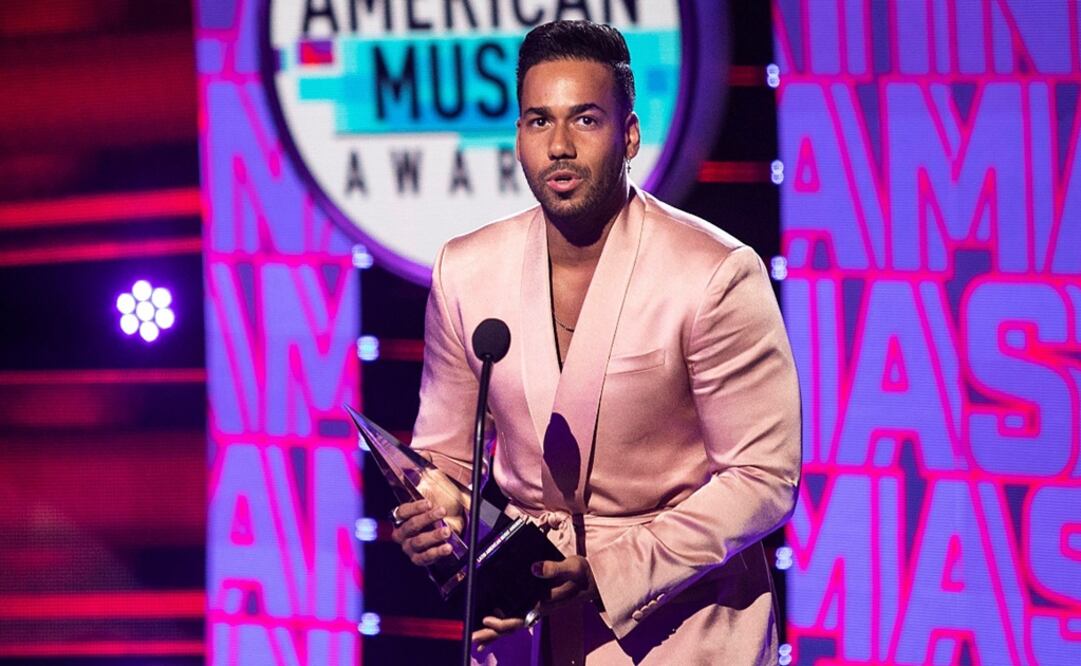  El cantante Romeo Santos recibe el premio a Álbum Favorito Tropical este jueves, durante los Premios Latin American Music 2019. Foto: EFE 