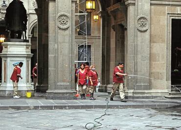 Subcontratan a empresa para limpiar Palacio Nacional