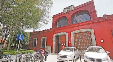 En el Instituto Mora, los sueldos demoran...