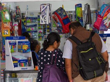 Regreso a Clases 2025: los mejores consejos para ahorrar en la lista de útiles; esto dice la IA