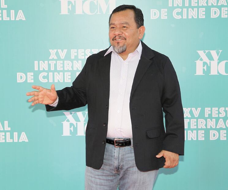 Silverio Palacios interpreta a un político que busca ganar una contienda electoral. CLASOS