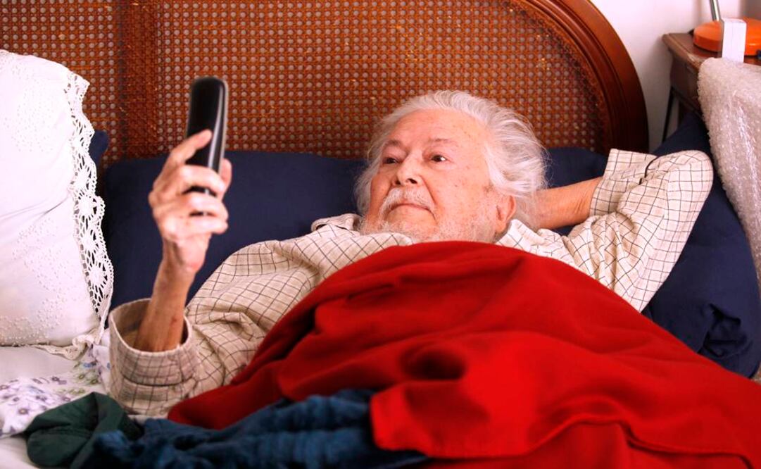 "Se siente muchísima emoción, uno ve compensado con sobra todo el esfuerzo que uno ha realizado a través de más de cincuenta años", expresó. FOTO: Ulises Ruiz Basurto/EFE.