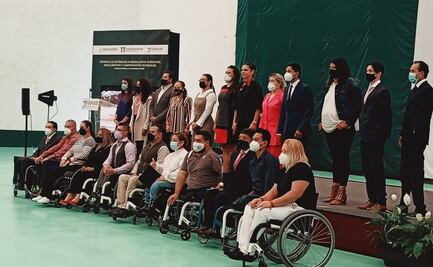 Ana Guevara olvida al futbol en la entrega de estímulos de los JJ.OO