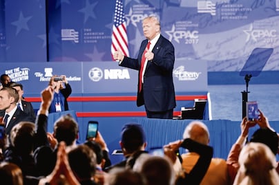 Alista Trump un ejército “más fuerte que nunca”