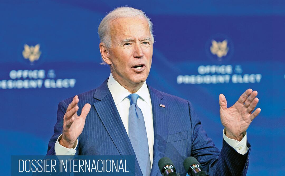 El presidente electo Joe Biden, el viernes, en el teatro The Queen, en Wilmington, Delaware. Foto: SUSAN WALSH. AP
