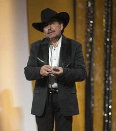 Vive Joan Sebastian a través de su legado