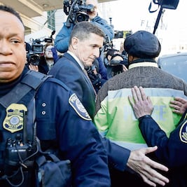 Trump avala cerrar fundación de caridad