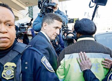 Trump avala cerrar fundación de caridad