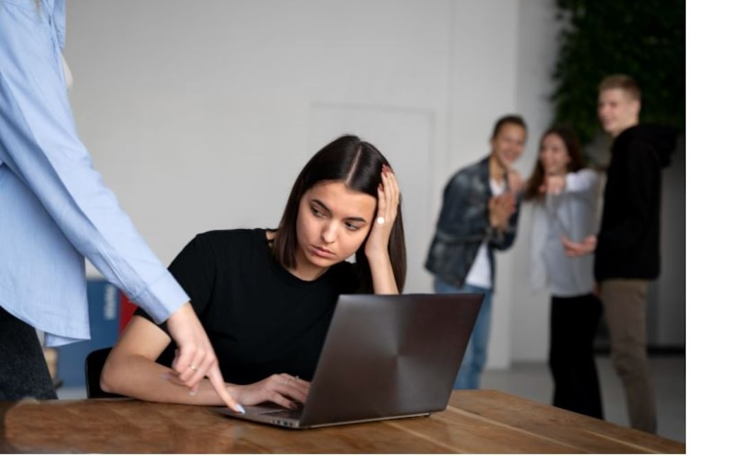 Acoso laboral. Foto: Pexels