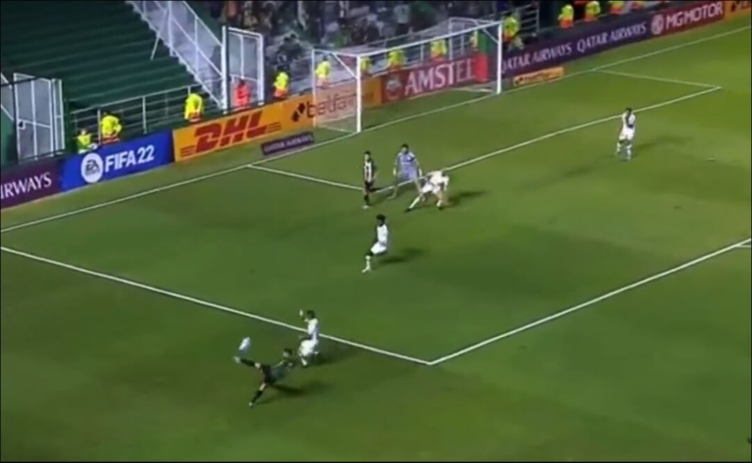 GOLAZO DE URZI EN LA COPA SUDAMERICANA - FOTO: ESPECIAL