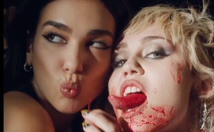 Miley Cyrus y Dua Lipa adelantan el estreno del video sangriento "Prisoner"