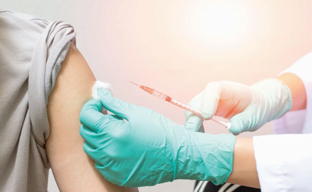 Las vacunas contra la influenza se modifican cada año para coincidir con las cepas que circulan globalmente - Foto: Archivo/EL UNIVERSAL