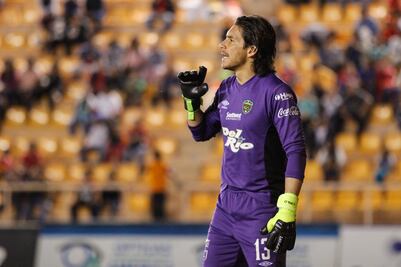 Cirilo Saucedo niega el traspaso a Pumas