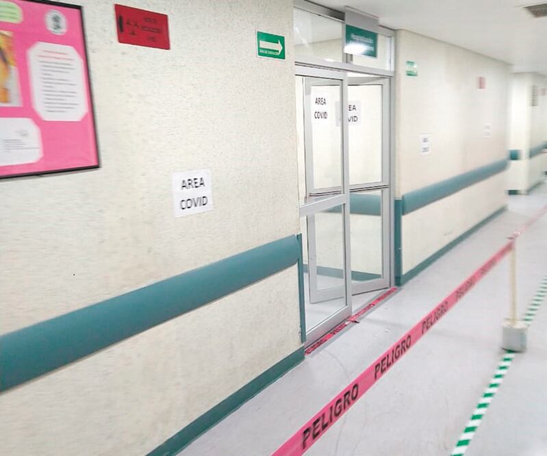 En el hospital Adolfo Prieto, la entrada para pacientes Covid no se indica claramente, dicen empleados. Foto: Especial