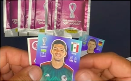 VIDEO: Compró sobres de estampas del Mundial en Tepito y le salió AMLO