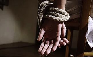 Elementos de seguridad rescatan a 6 hombres privados de la libertad en Jalisco; aseguran armas y cartuchos