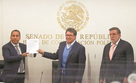 Con sonrisas reciben en Senado petición del Ejecutivo federal