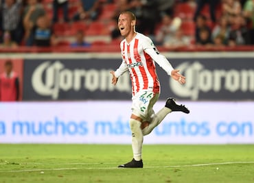 Necaxa derrota al Querétaro